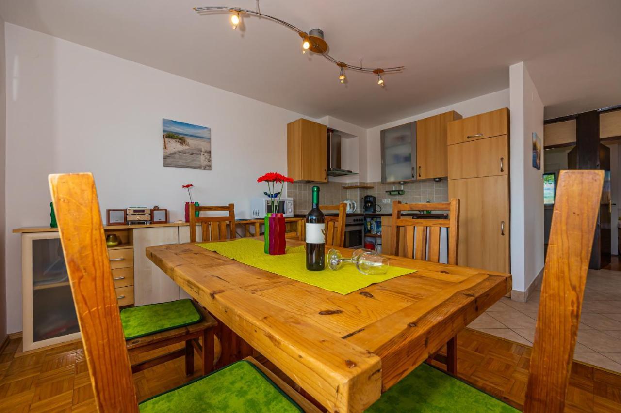 Apartment Svjetlana Dramalj Ngoại thất bức ảnh