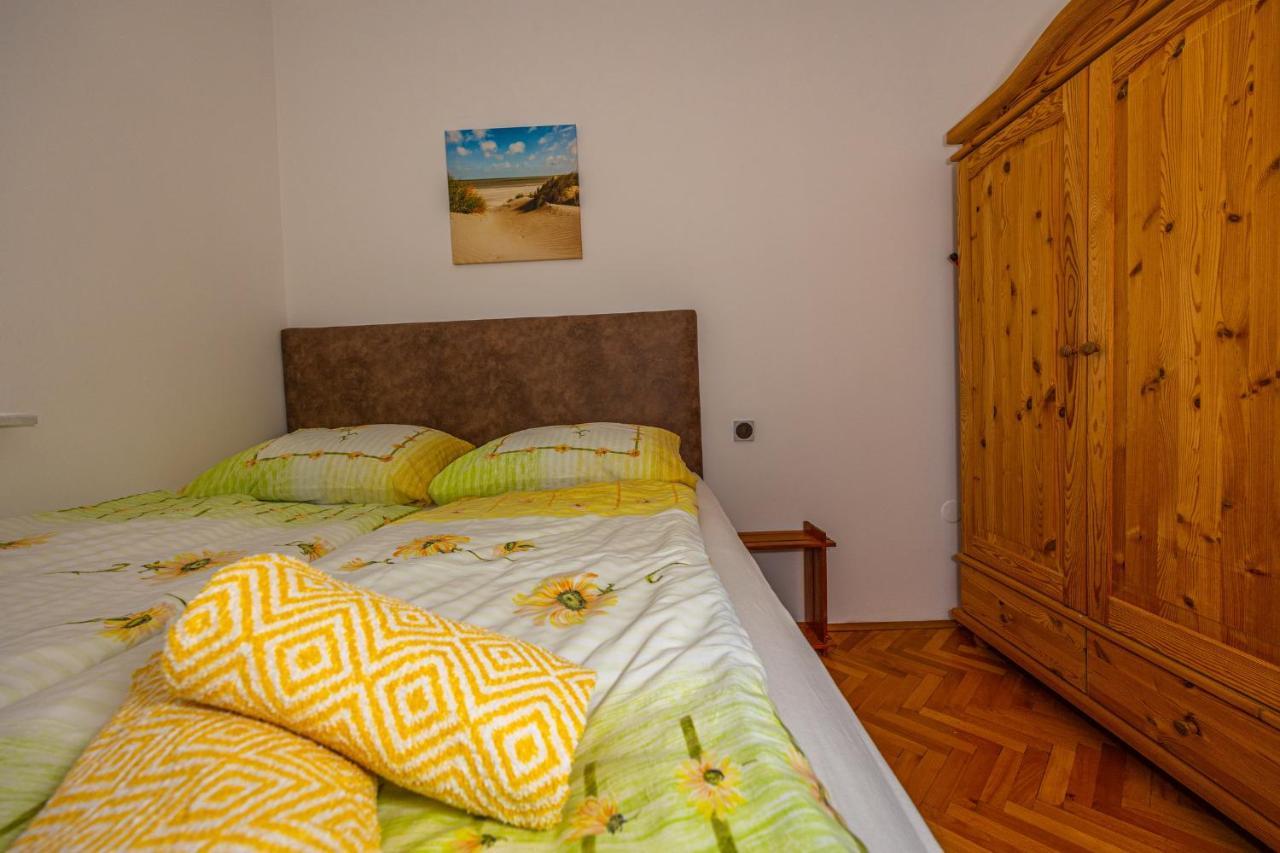 Apartment Svjetlana Dramalj Ngoại thất bức ảnh